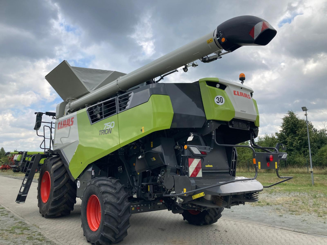 CLAAS Trion 750 - Máy gặt đập: hình 4 CLAAS Trion 750 - Máy gặt đập: hình 4