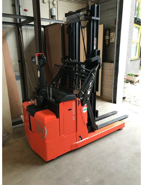 BT RWE120 - Máy xếp chồng: hình 1 BT RWE120 - Máy xếp chồng: hình 1