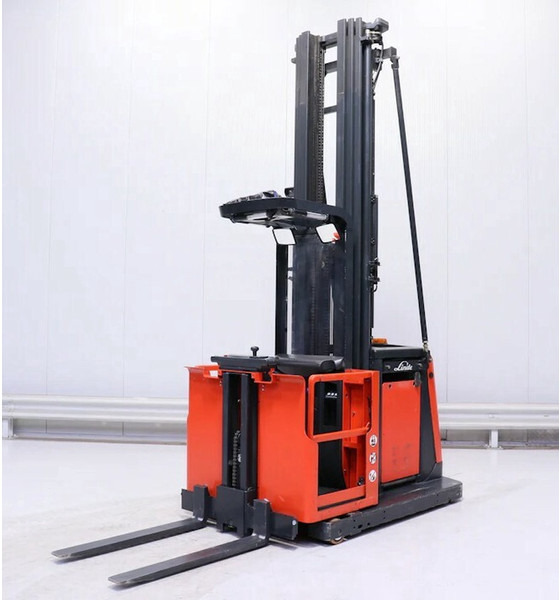 Linde V12 - Máy lấy hàng: hình 3 Linde V12 - Máy lấy hàng: hình 3