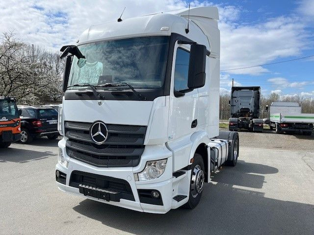 Mercedes-Benz Actros 1845 Sattelzugmaschine TOP gepflegt! Mercedes-Benz Actros 1845 Sattelzugmaschine TOP gepflegt! - Xe đầu kéo: hình 1 Mercedes-Benz Actros 1845 Sattelzugmaschine TOP gepflegt! Mercedes-Benz Actros 1845 Sattelzugmaschine TOP gepflegt! - Xe đầu kéo: hình 1