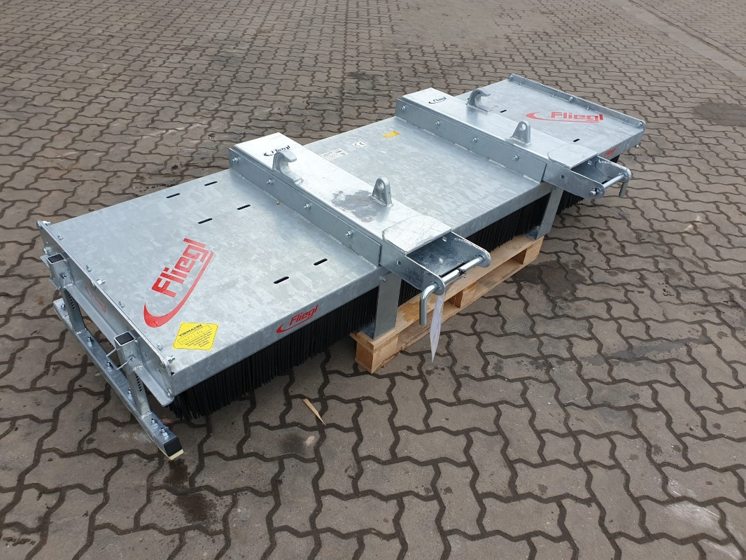 Fliegl Kehrbesen Löwe 1,50m* - Máy cắt cỏ: hình 2 Fliegl Kehrbesen Löwe 1,50m* - Máy cắt cỏ: hình 2