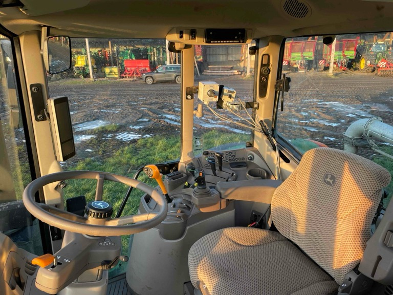 John Deere 6175M - Máy cày: hình 3 John Deere 6175M - Máy cày: hình 3