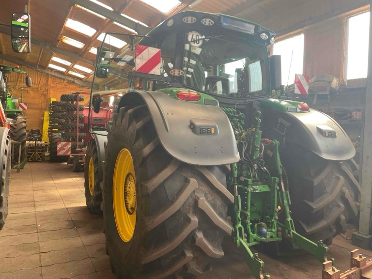 John Deere 6R 175 - Máy cày: hình 4 John Deere 6R 175 - Máy cày: hình 4