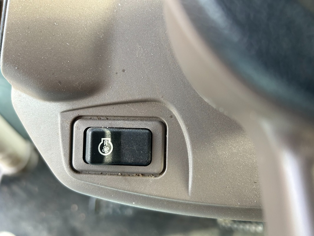 Máy cày John Deere 6R 250 *MIETRÜCKLÄUFER*: hình 8 Máy cày John Deere 6R 250 *MIETRÜCKLÄUFER*: hình 8