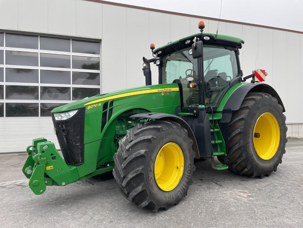 John Deere 8270R - Máy cày: hình 1 John Deere 8270R - Máy cày: hình 1