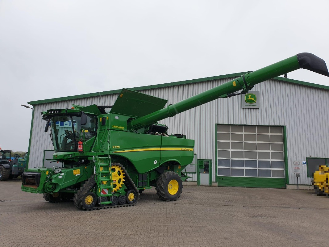 John Deere S770 - Máy gặt đập: hình 1 John Deere S770 - Máy gặt đập: hình 1
