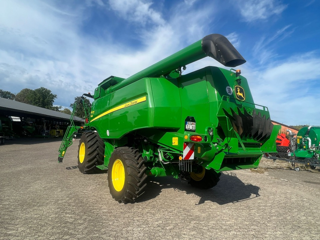 John Deere T560 - Máy gặt đập: hình 3 John Deere T560 - Máy gặt đập: hình 3