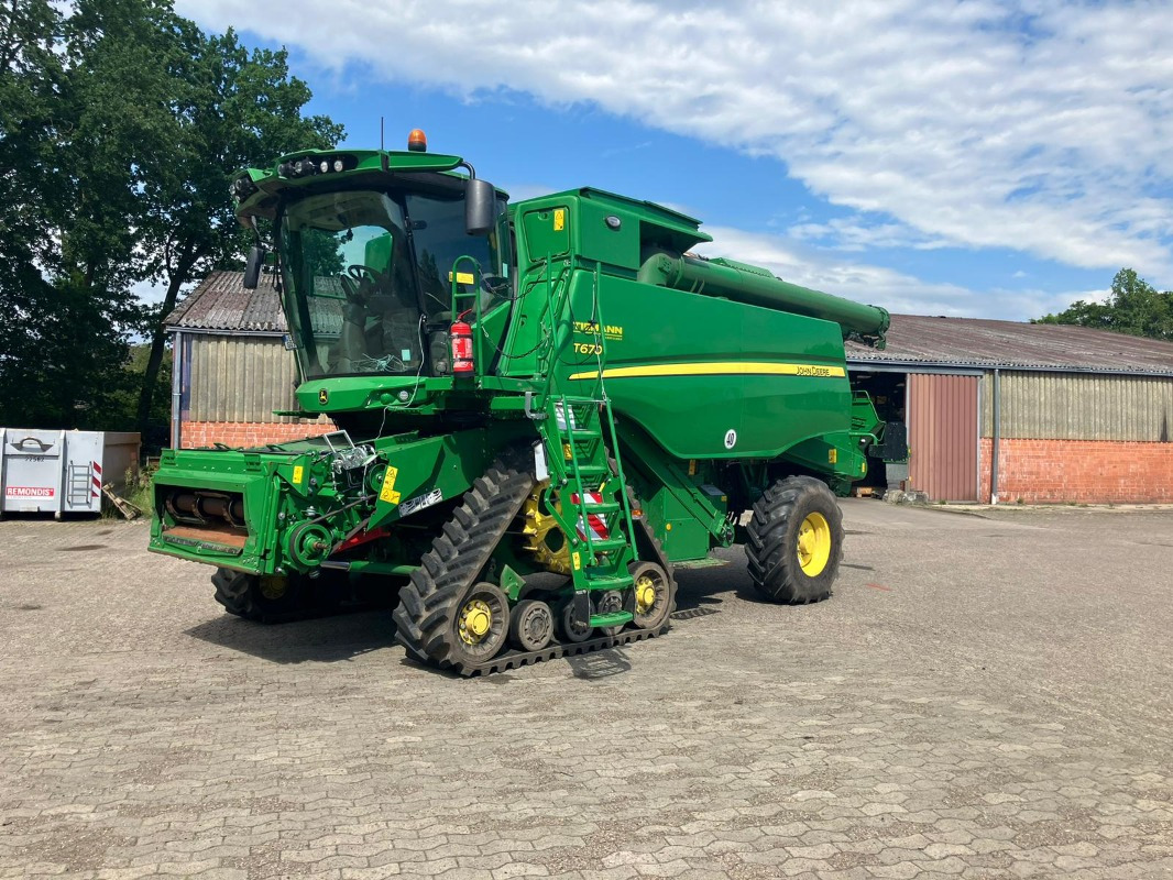 John Deere T670 - Máy gặt đập: hình 1 John Deere T670 - Máy gặt đập: hình 1