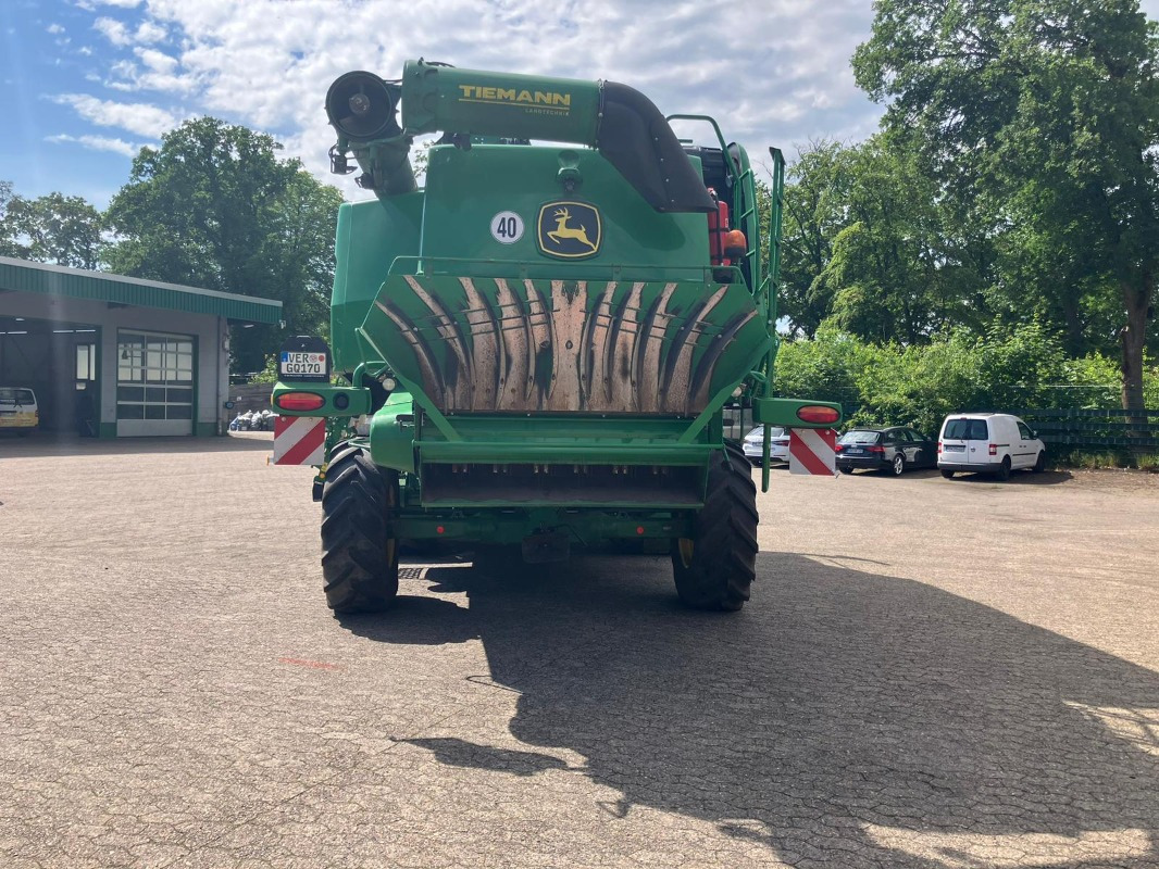 John Deere T670 - Máy gặt đập: hình 3 John Deere T670 - Máy gặt đập: hình 3