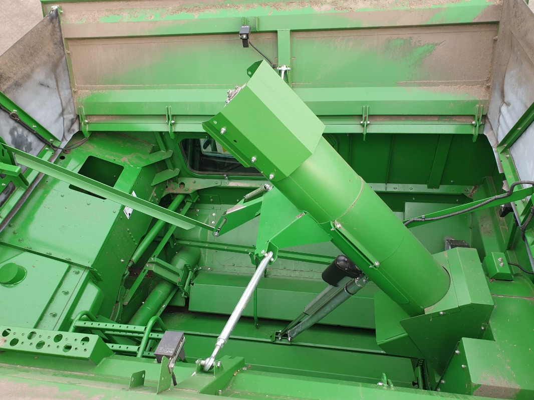 John Deere T670 - Máy gặt đập: hình 4 John Deere T670 - Máy gặt đập: hình 4