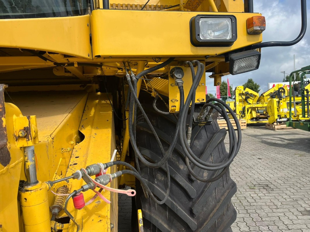New Holland TX 68 Plus - Máy gặt đập: hình 4 New Holland TX 68 Plus - Máy gặt đập: hình 4