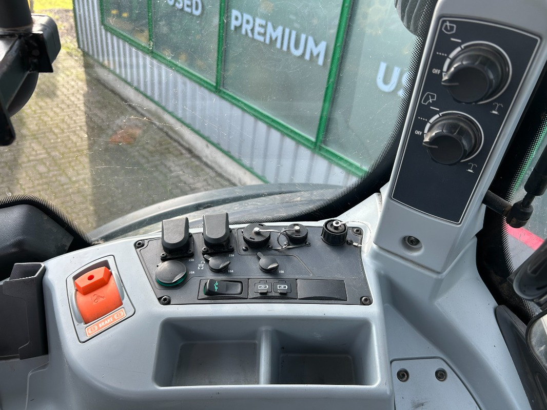 Máy cày Valtra T195: hình 15