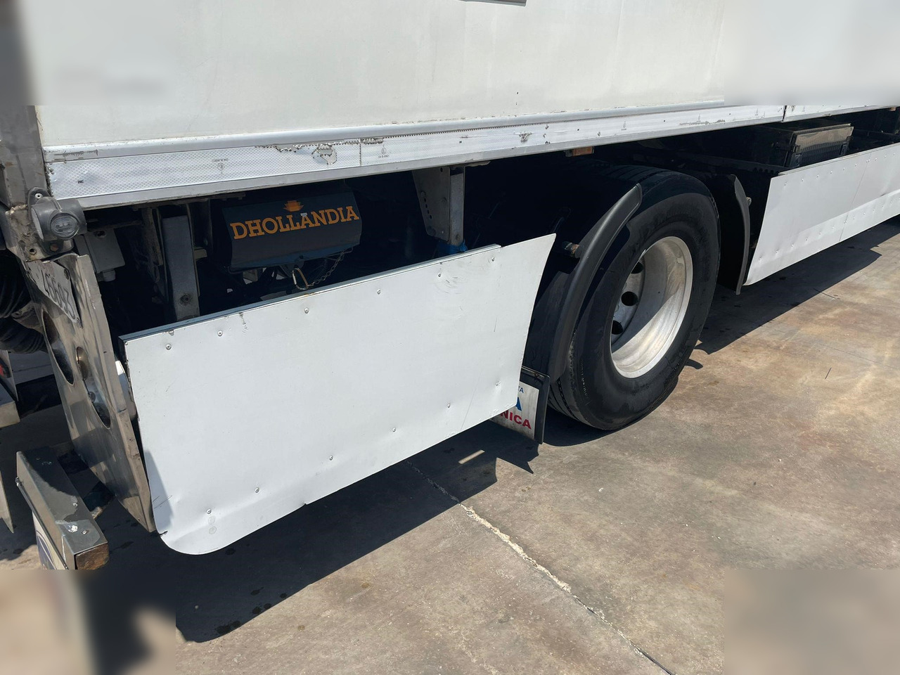 OMAR - Rơ moóc đông lạnh: hình 4 OMAR - Rơ moóc đông lạnh: hình 4