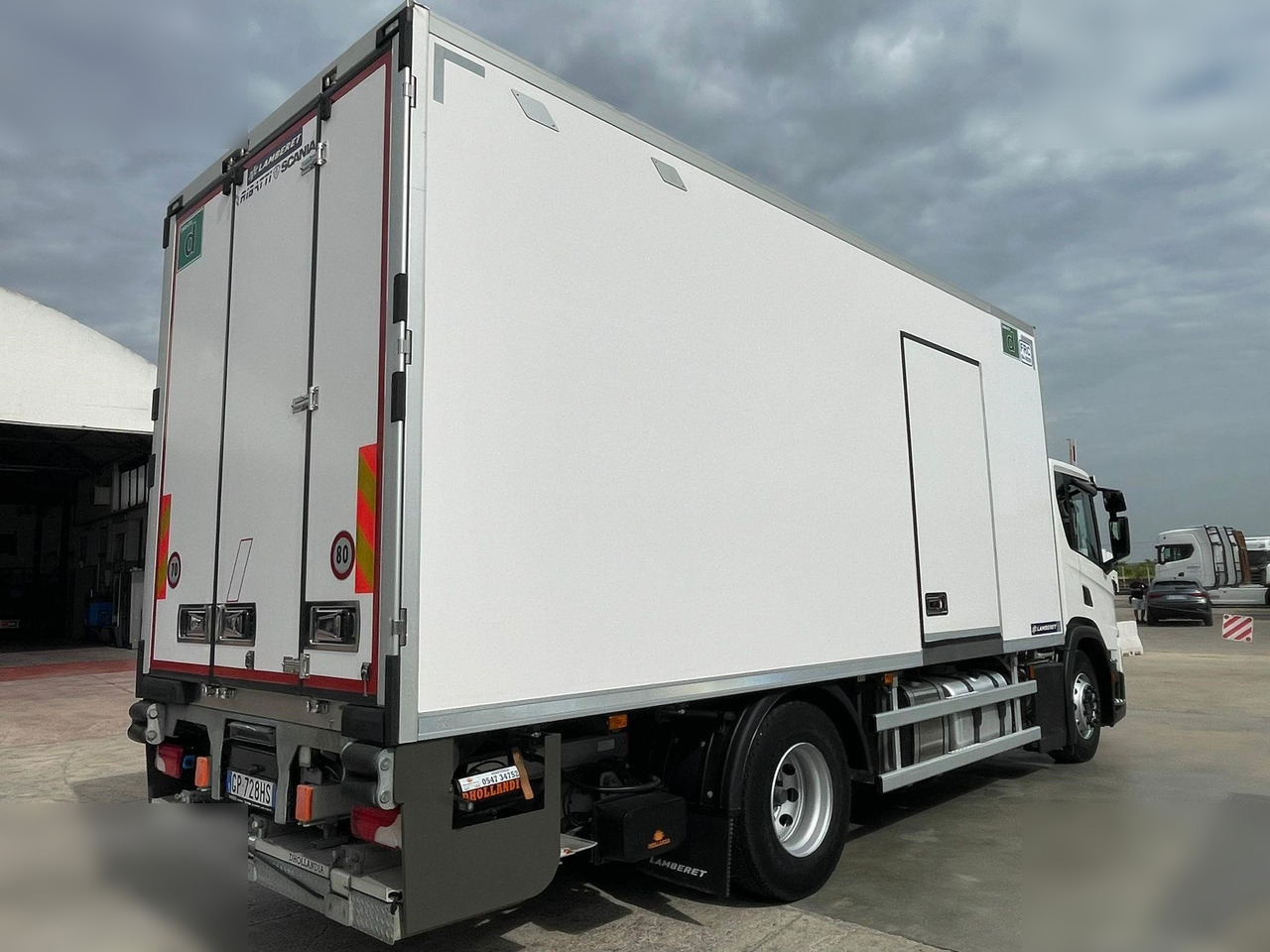 SCANIA P280 - Xe tải đông lạnh: hình 4 SCANIA P280 - Xe tải đông lạnh: hình 4