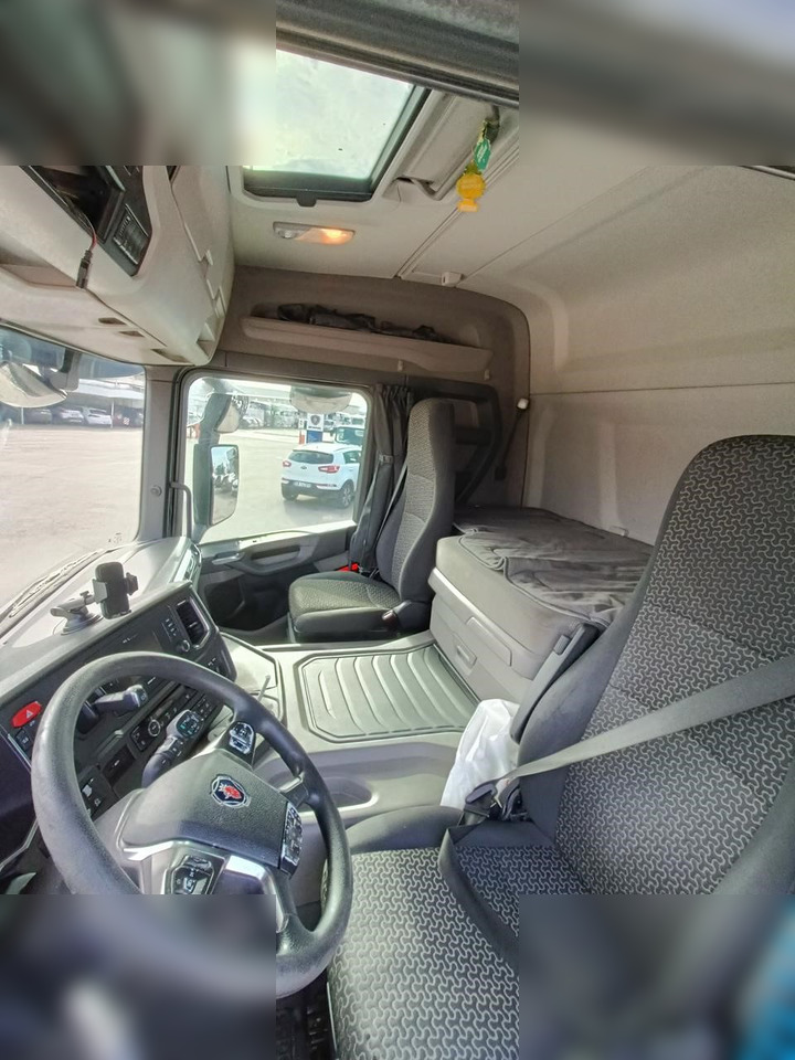 SCANIA P450 - Xe đầu kéo: hình 5 SCANIA P450 - Xe đầu kéo: hình 5