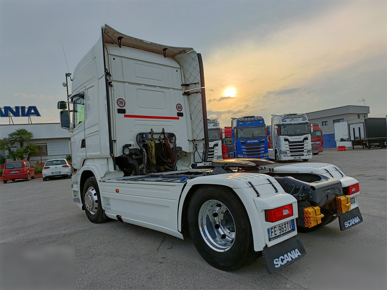 SCANIA R490 - Xe đầu kéo: hình 4 SCANIA R490 - Xe đầu kéo: hình 4