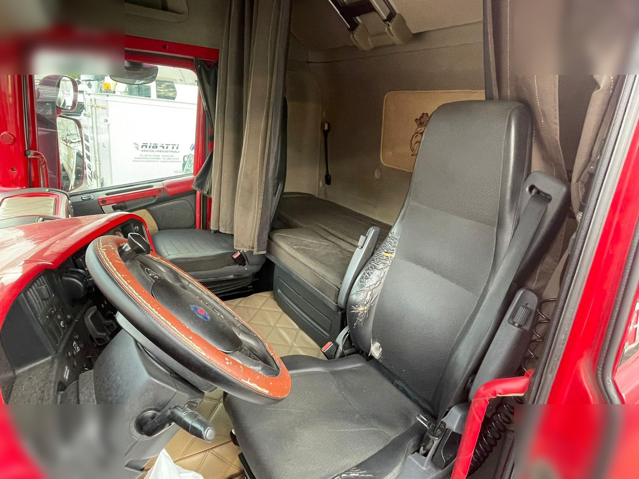 SCANIA R560 - Xe đầu kéo: hình 5 SCANIA R560 - Xe đầu kéo: hình 5