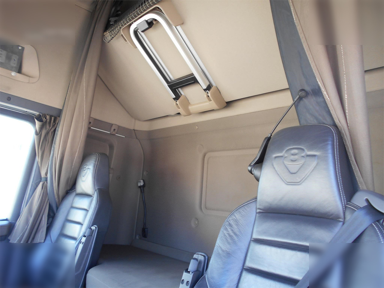 SCANIA R580 - Xe đầu kéo: hình 5 SCANIA R580 - Xe đầu kéo: hình 5