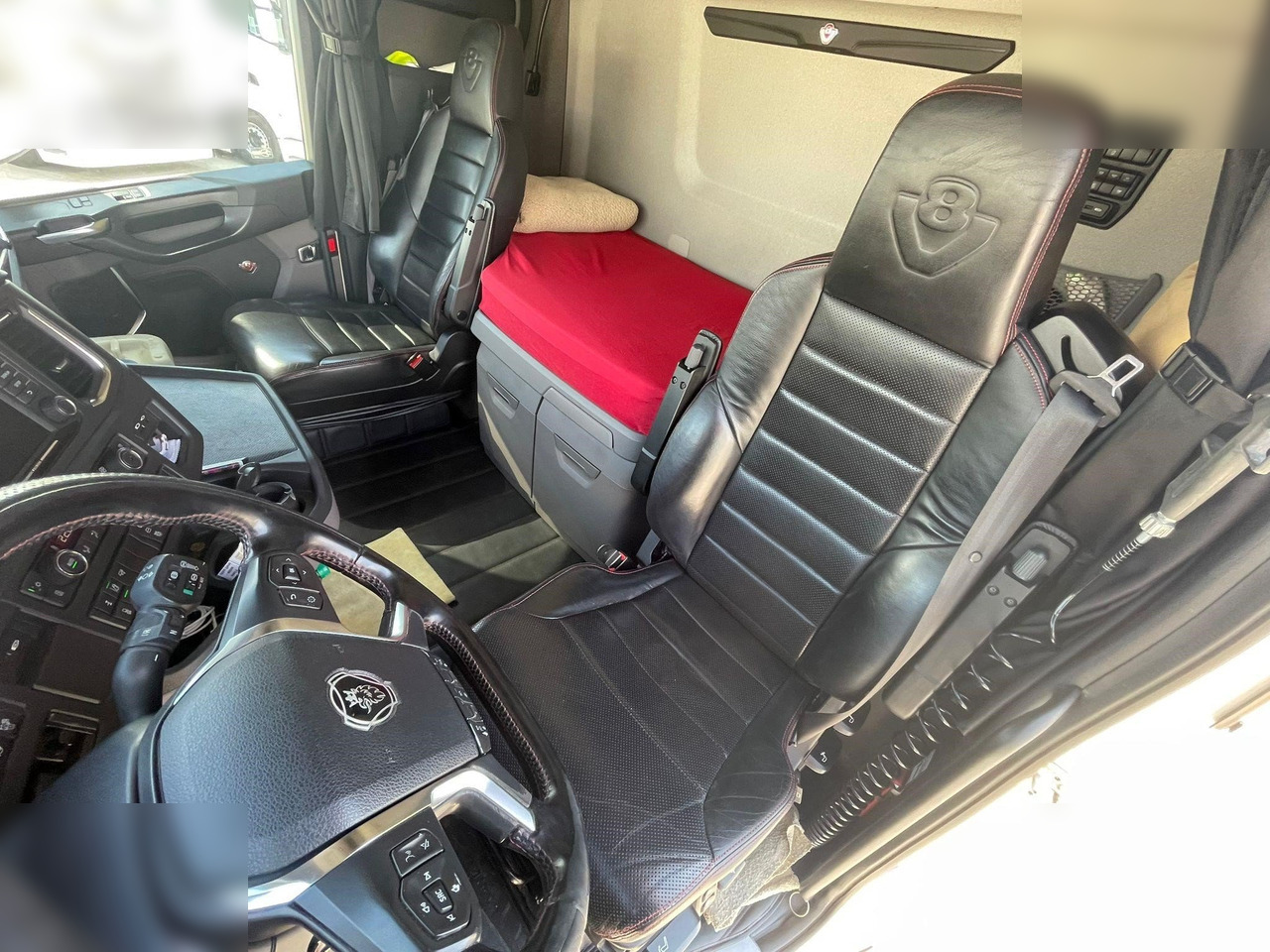 SCANIA S530 - Xe đầu kéo: hình 5 SCANIA S530 - Xe đầu kéo: hình 5