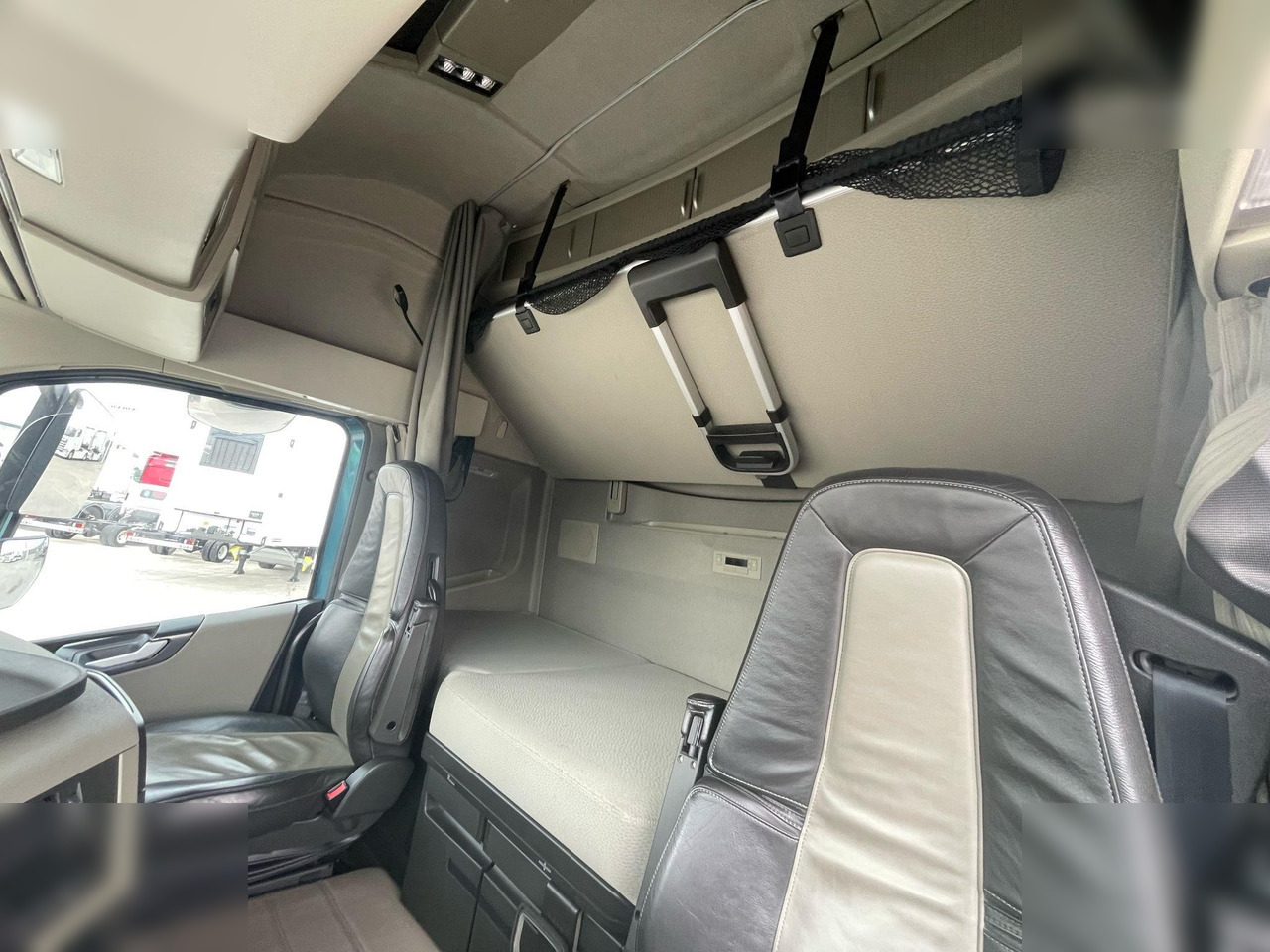 Xe đầu kéo VOLVO FH500: hình 8