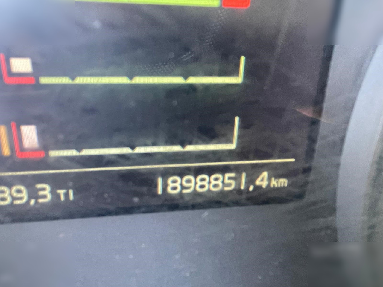 VOLVO FH500 - Xe đầu kéo: hình 5 VOLVO FH500 - Xe đầu kéo: hình 5