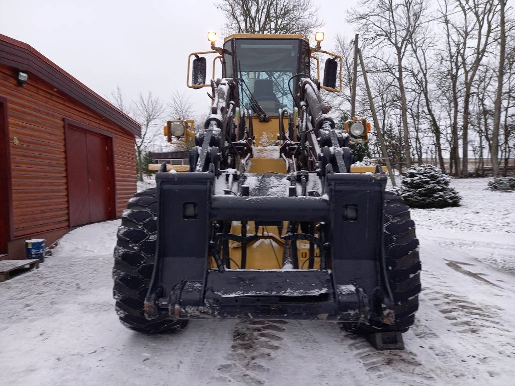 Máy xúc lật bánh lốp CAT IT 28 B: hình 13 Máy xúc lật bánh lốp CAT IT 28 B: hình 13