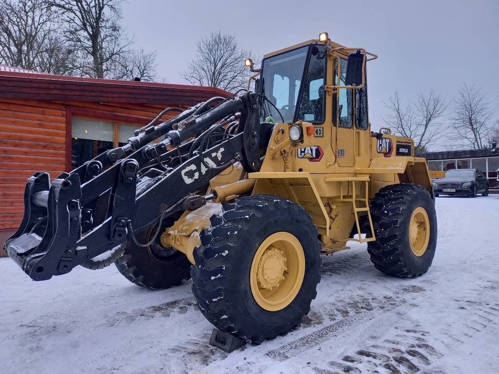 Máy xúc lật bánh lốp CAT IT 28 B: hình 11 Máy xúc lật bánh lốp CAT IT 28 B: hình 11