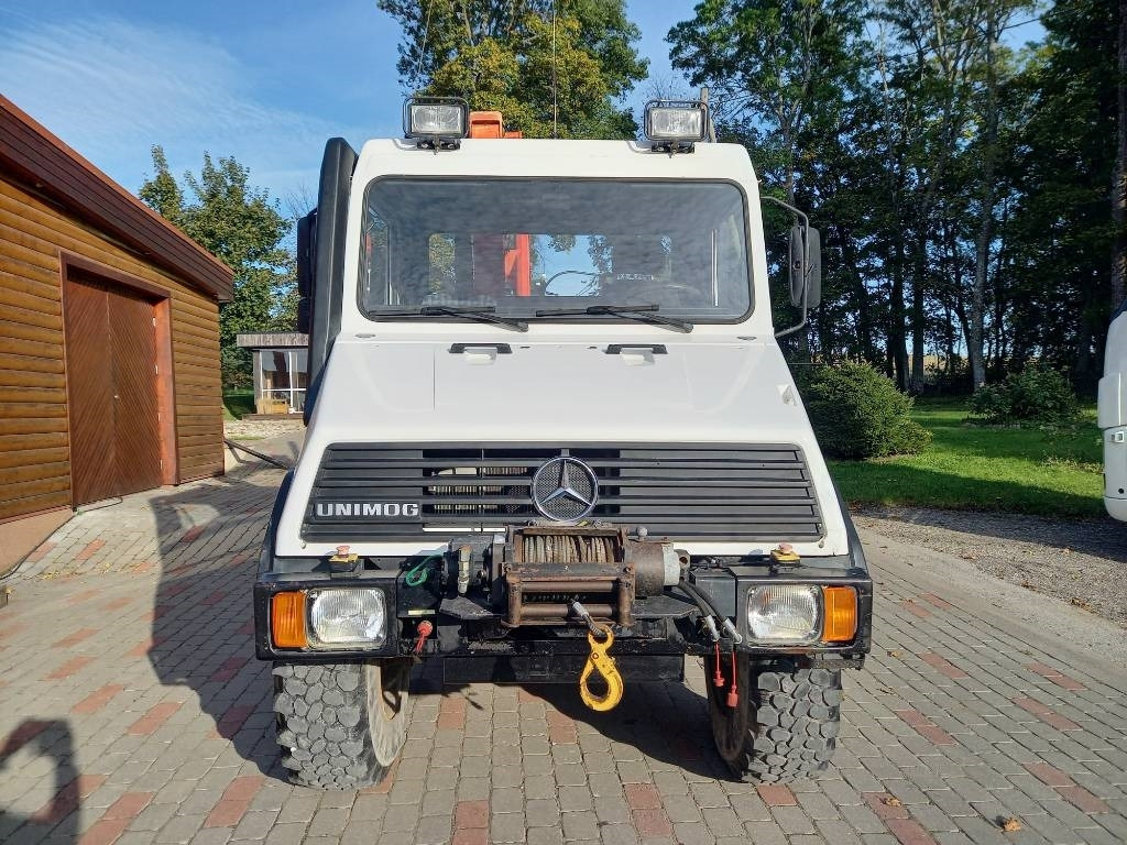 Unimog UNIMOG 4X4 - Xe cẩu tự hành: hình 5 Unimog UNIMOG 4X4 - Xe cẩu tự hành: hình 5