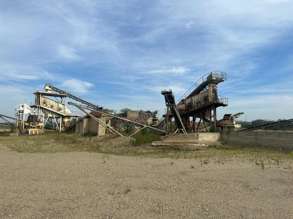 Metso 300 t kieswaschanlage und Splitt Anlage - Máy móc xây dựng: hình 1 Metso 300 t kieswaschanlage und Splitt Anlage - Máy móc xây dựng: hình 1