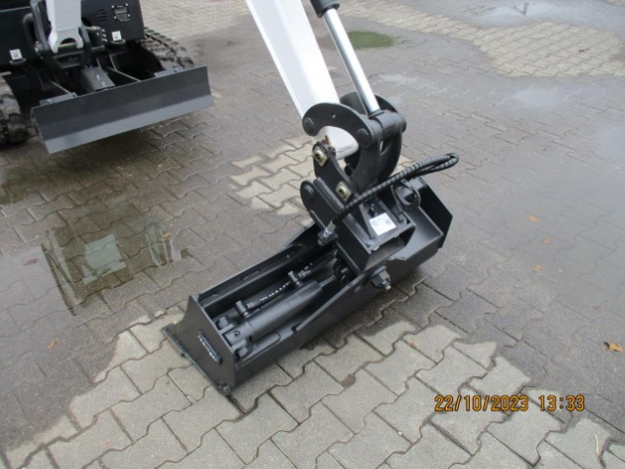 Bobcat E19 V - Máy xúc mini: hình 4 Bobcat E19 V - Máy xúc mini: hình 4