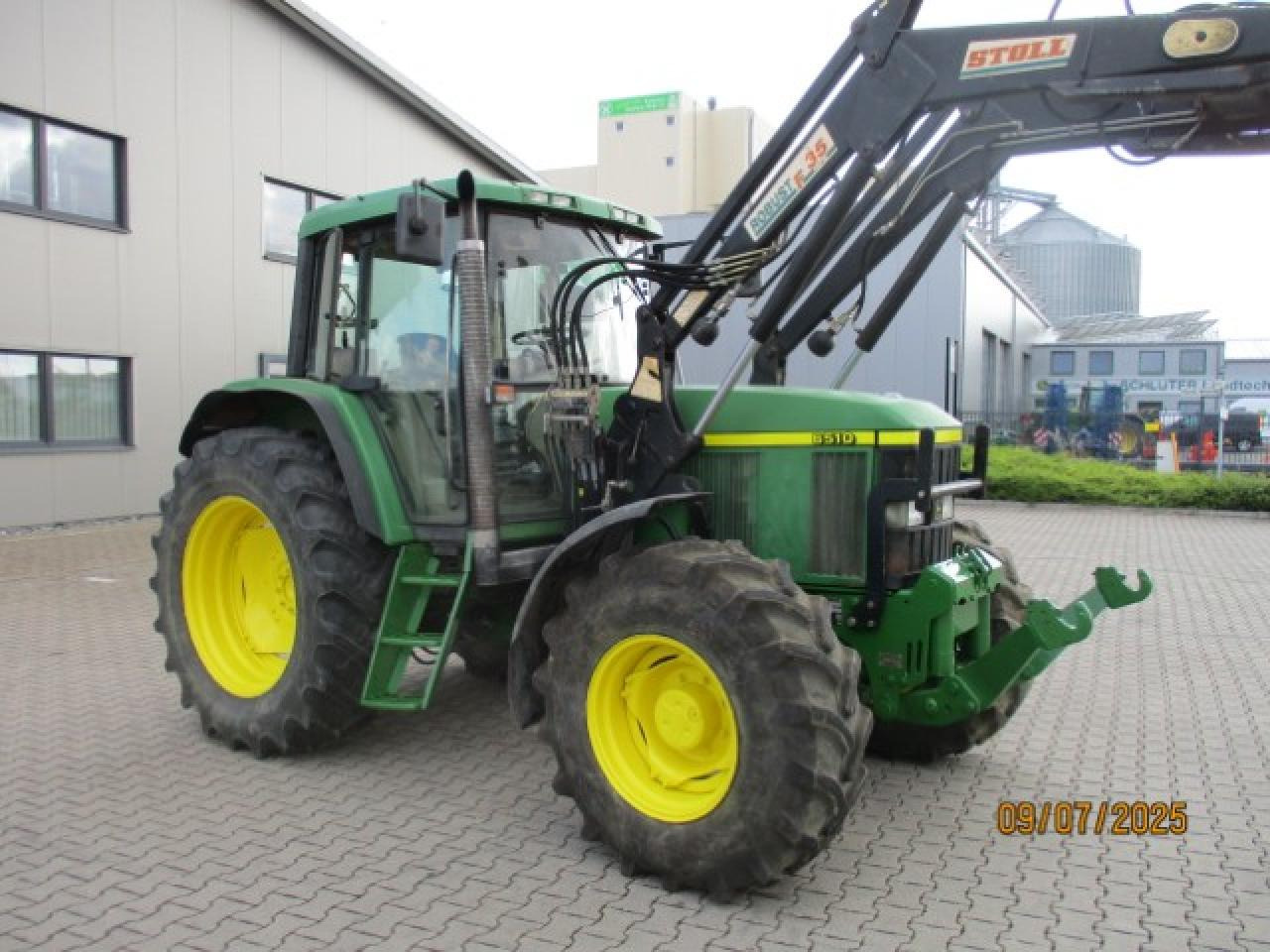 John Deere 6510 - Máy cày: hình 5 John Deere 6510 - Máy cày: hình 5