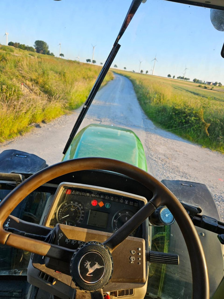 John Deere 6920 - Máy cày: hình 2 John Deere 6920 - Máy cày: hình 2