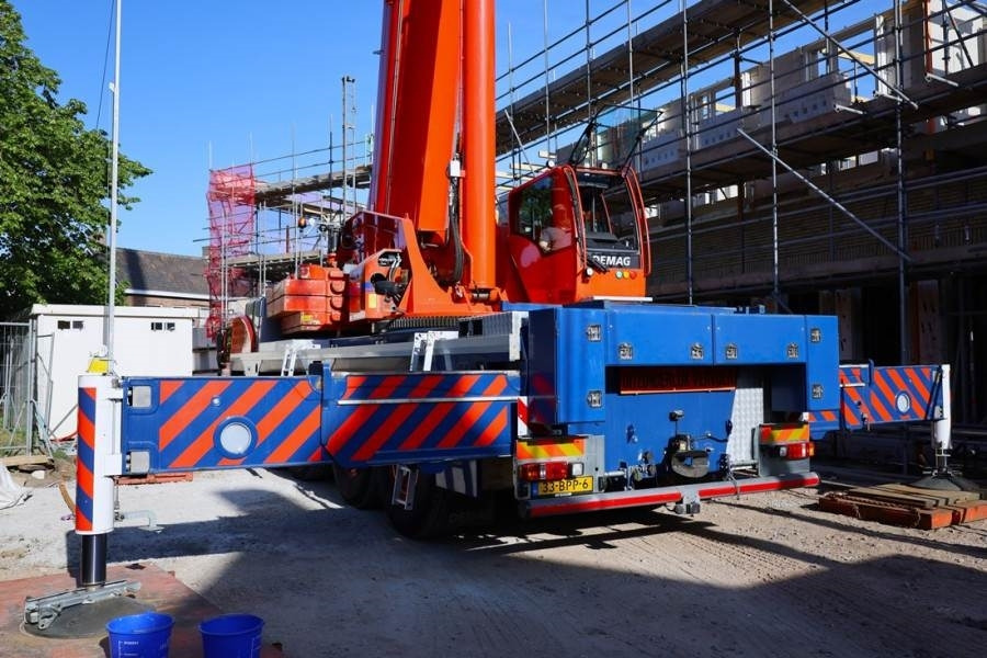 Demag AC220-5 Dutch Registration, 10x6x10, 220t Capacity - Cần cẩu mọi địa hình: hình 2 Demag AC220-5 Dutch Registration, 10x6x10, 220t Capacity - Cần cẩu mọi địa hình: hình 2