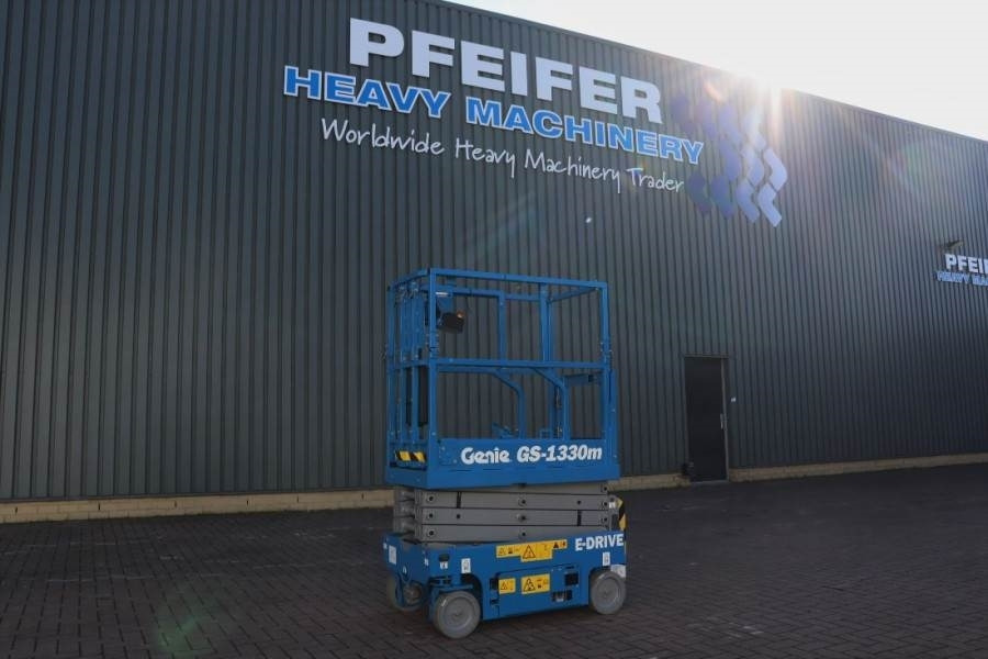 Genie GS1330M Valid inspection, *Guarantee! All-Electric - Máy nâng người hình kéo: hình 1 Genie GS1330M Valid inspection, *Guarantee! All-Electric - Máy nâng người hình kéo: hình 1