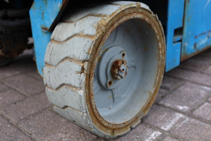 Máy nâng người hình kéo Genie GS1932 Electric, Working Height 7.8 m, 227kg Capac: hình 13