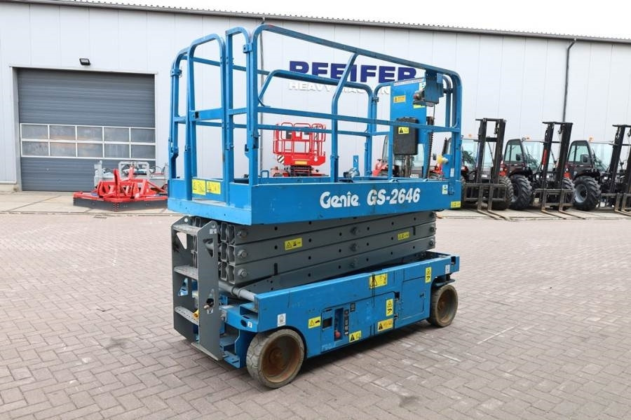 Genie GS2646 Electric, Working Height 9.80m, Capacity 45 - Máy nâng người hình kéo: hình 2 Genie GS2646 Electric, Working Height 9.80m, Capacity 45 - Máy nâng người hình kéo: hình 2