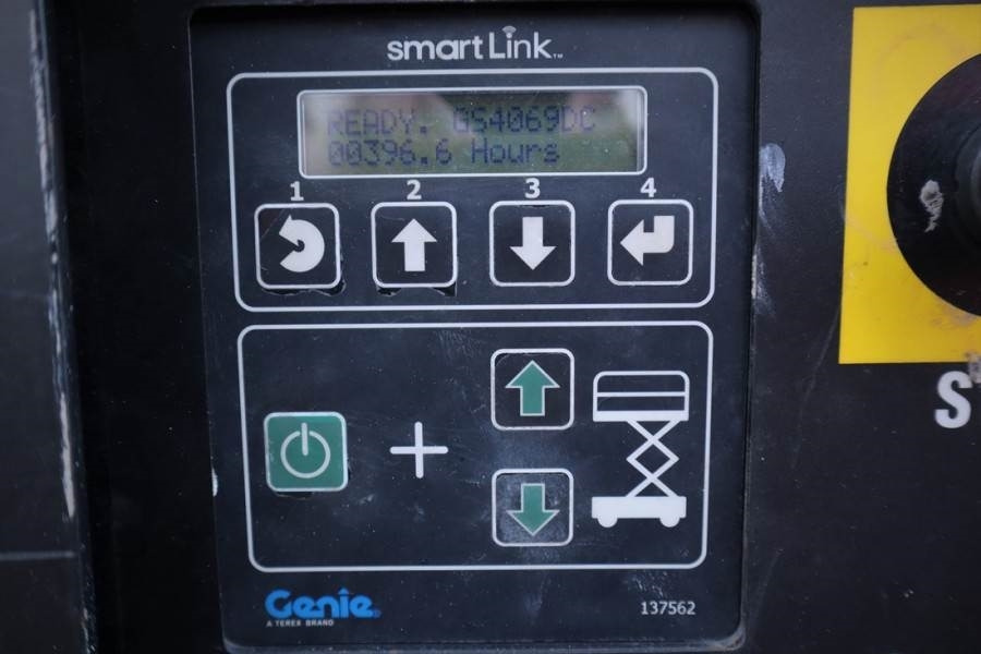 Genie GS4069 Electric, 14m Working Height, 363kg Capacit  - Máy nâng người hình kéo: hình 5 Genie GS4069 Electric, 14m Working Height, 363kg Capacit  - Máy nâng người hình kéo: hình 5