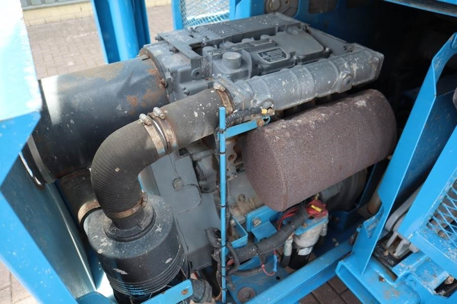 Genie GS4390 Diesel, 4x4 Drive, 15.11m Working Height 68 - Máy nâng người hình kéo: hình 2 Genie GS4390 Diesel, 4x4 Drive, 15.11m Working Height 68 - Máy nâng người hình kéo: hình 2