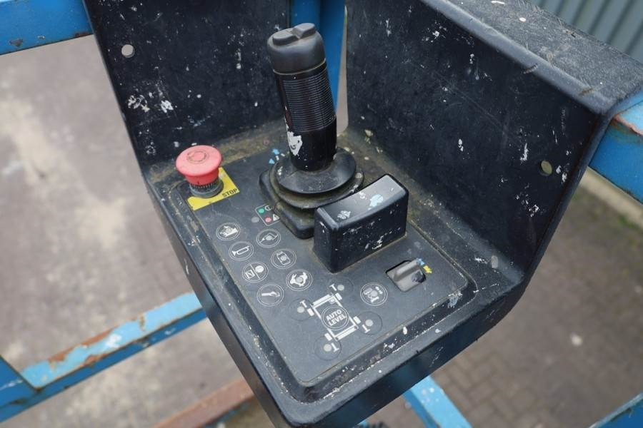 Genie GS5390 Diesel, 4x4 Drive, 18.15m Working Height, 6 - Máy nâng người hình kéo: hình 5 Genie GS5390 Diesel, 4x4 Drive, 18.15m Working Height, 6 - Máy nâng người hình kéo: hình 5