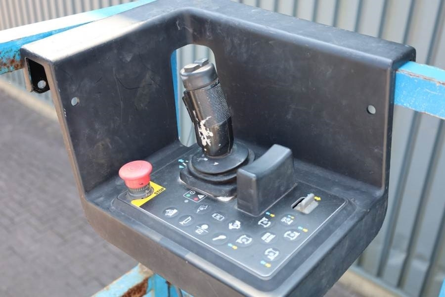 Genie GS5390 Diesel, 4x4 Drive, 18.15m Working Height, 6  - Máy nâng người hình kéo: hình 4 Genie GS5390 Diesel, 4x4 Drive, 18.15m Working Height, 6  - Máy nâng người hình kéo: hình 4