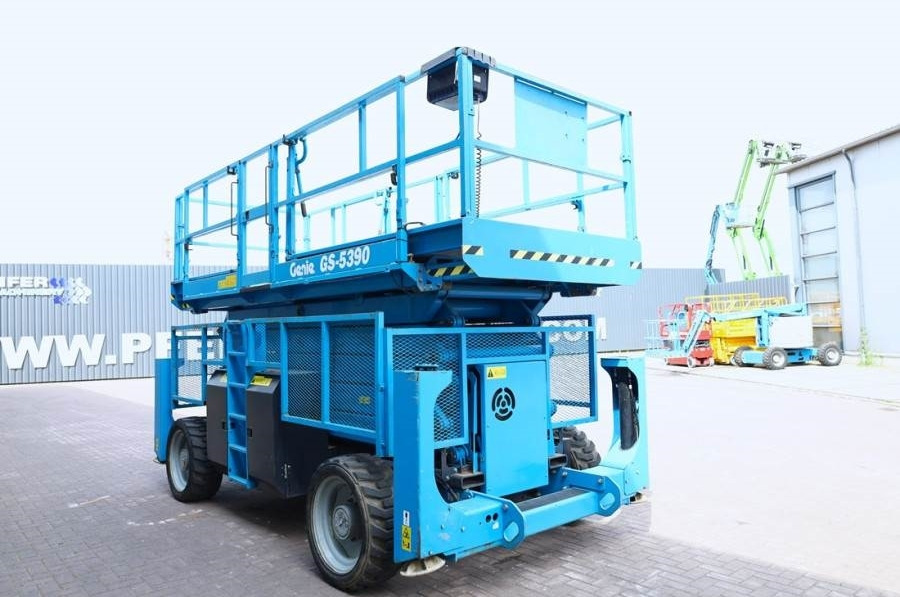 Máy nâng người hình kéo Genie GS5390 Diesel, 4x4 Drive, 18.15m Working Height, 6: hình 7