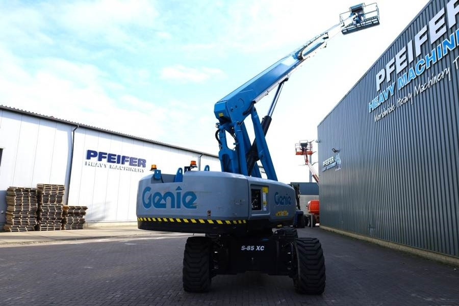 Genie S85XC Valid inspection, *Guarantee! Diesel, 4x4 Dr - Xe nâng người hình viễn vọng kính: hình 2 Genie S85XC Valid inspection, *Guarantee! Diesel, 4x4 Dr - Xe nâng người hình viễn vọng kính: hình 2