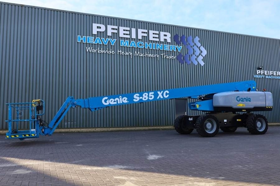Genie S85XC Valid inspection, *Guarantee! Diesel, 4x4 Dr - Xe nâng người hình viễn vọng kính: hình 1 Genie S85XC Valid inspection, *Guarantee! Diesel, 4x4 Dr - Xe nâng người hình viễn vọng kính: hình 1