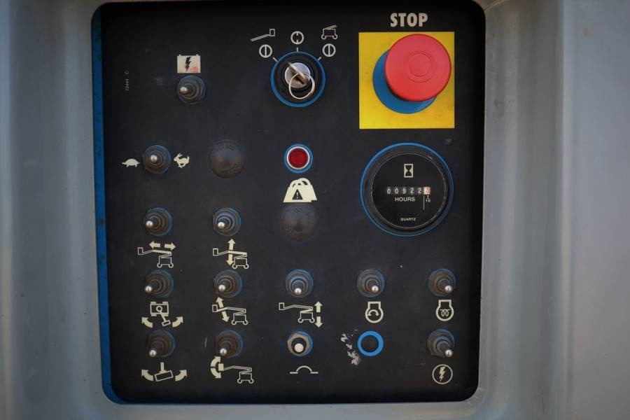 Genie Z45/25J Bi-Energy Diesel / Battery, 4x2 Drive, 16m - Xe nâng người nhiều khớp nối: hình 3 Genie Z45/25J Bi-Energy Diesel / Battery, 4x2 Drive, 16m - Xe nâng người nhiều khớp nối: hình 3