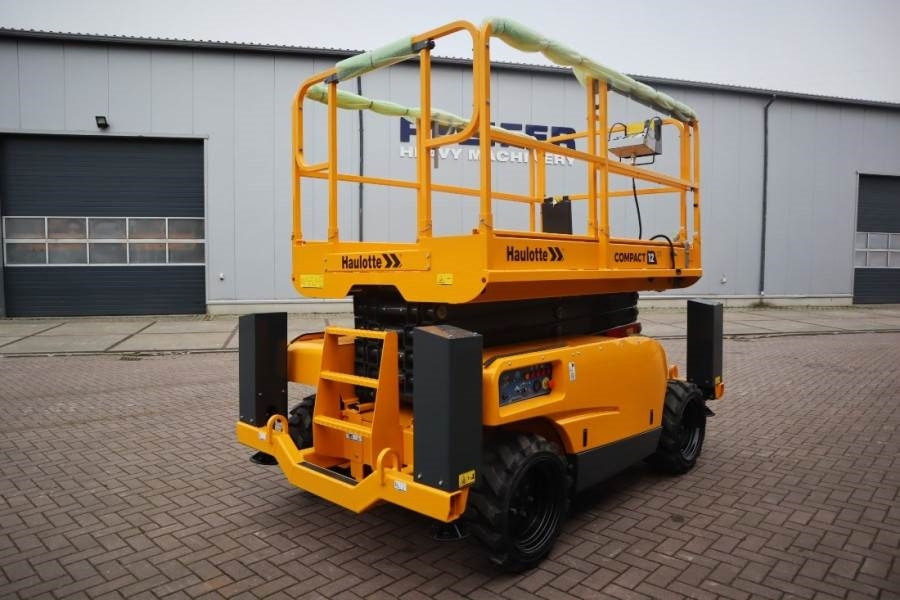 Haulotte Compact 12DX Valid Inspection, *Guarantee! Diesel, - Máy nâng người hình kéo: hình 2 Haulotte Compact 12DX Valid Inspection, *Guarantee! Diesel, - Máy nâng người hình kéo: hình 2