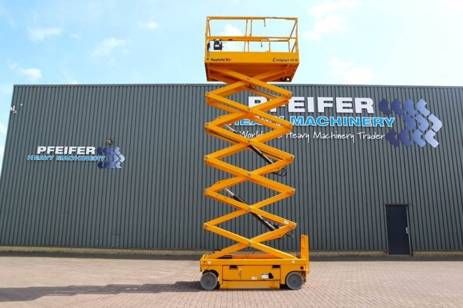 Haulotte Compact 14 Electric, 14m Working Height, 350kg Cap - Máy nâng người hình kéo: hình 3 Haulotte Compact 14 Electric, 14m Working Height, 350kg Cap - Máy nâng người hình kéo: hình 3