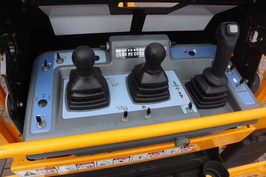 Haulotte HT23RTJ O Valid Inspection, *Guarantee! Diesel, 4x - Xe nâng người hình viễn vọng kính: hình 4 Haulotte HT23RTJ O Valid Inspection, *Guarantee! Diesel, 4x - Xe nâng người hình viễn vọng kính: hình 4