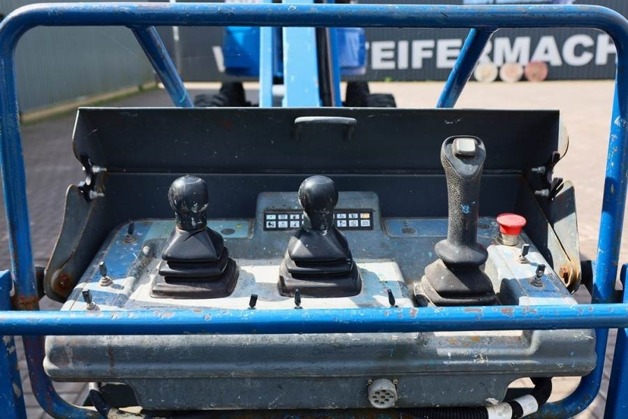 Haulotte HT23RTJ Pro Diesel, 4x4x4 Drive, 22.5 m Working He - Xe nâng người hình viễn vọng kính: hình 5 Haulotte HT23RTJ Pro Diesel, 4x4x4 Drive, 22.5 m Working He - Xe nâng người hình viễn vọng kính: hình 5