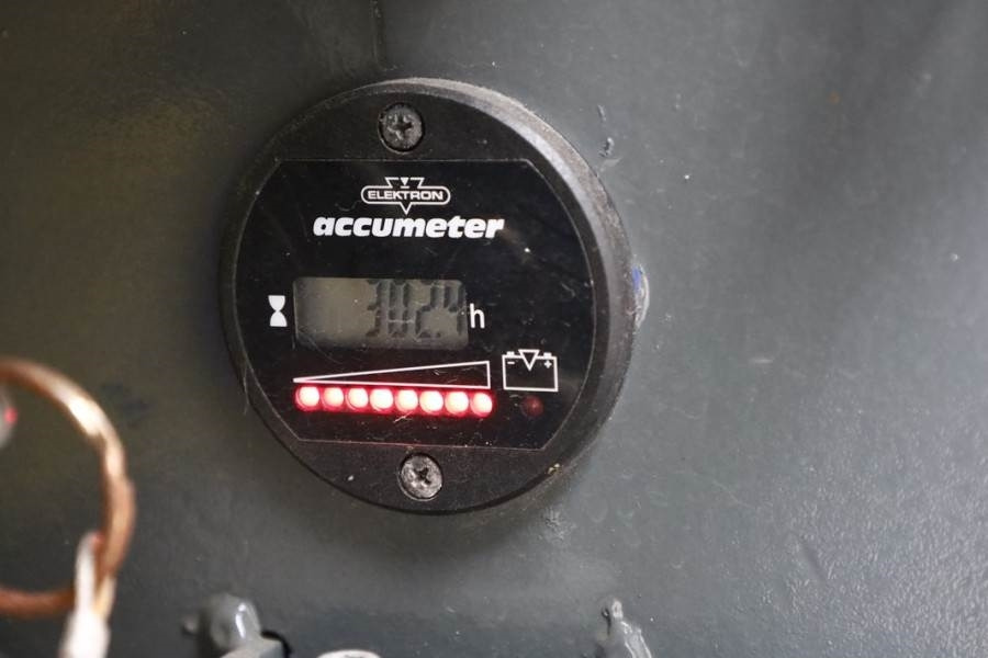 Holland Lift Ecostar HL-7814 Electric, 10m Working Height, 450k - Máy nâng người hình kéo: hình 5 Holland Lift Ecostar HL-7814 Electric, 10m Working Height, 450k - Máy nâng người hình kéo: hình 5