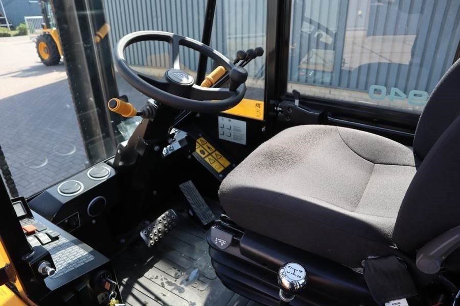JCB 940-4 T4 Valid inspection, *Guarantee! Diesel, 4x4 - Xe nâng địa hình gồ ghề: hình 3 JCB 940-4 T4 Valid inspection, *Guarantee! Diesel, 4x4 - Xe nâng địa hình gồ ghề: hình 3